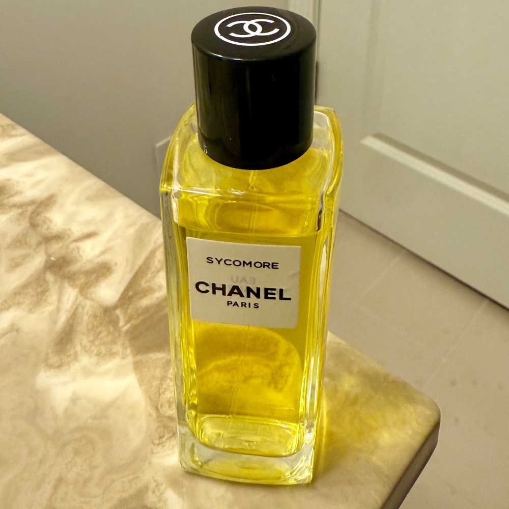 CHANEL Sycomore with Vibrant Yellow Hue 75ml
